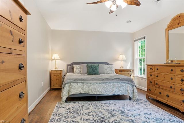 107 Crosspointe CT, Yorktown, VA 23693