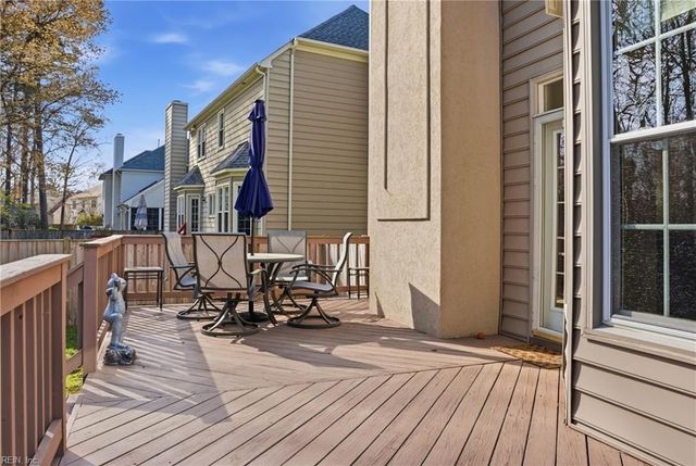 107 Crosspointe CT, Yorktown, VA 23693