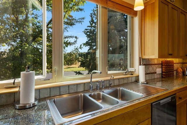 1061 Lookabout Lane, Manhattan, MT 59741