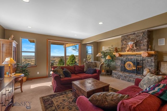 1061 Lookabout Lane, Manhattan, MT 59741