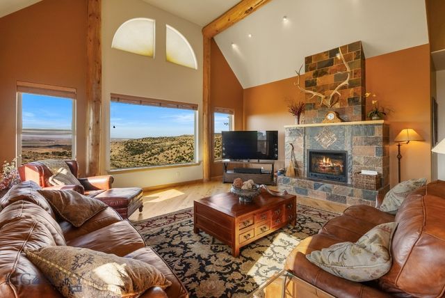 1061 Lookabout Lane, Manhattan, MT 59741