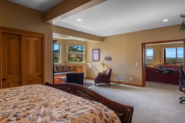 1061 Lookabout Lane, Manhattan, MT 59741