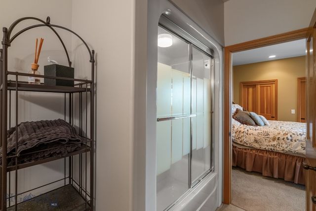 1061 Lookabout Lane, Manhattan, MT 59741