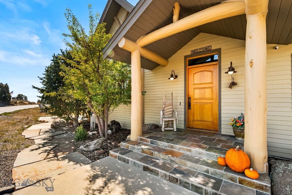 1061 Lookabout Lane, Manhattan, MT 59741 photo 3