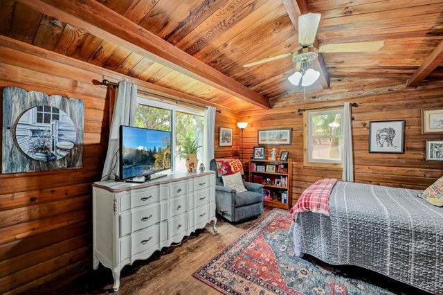 900 Box Canyon RD, Wimberley, TX 78676