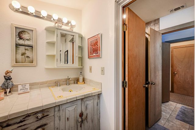 900 Box Canyon RD, Wimberley, TX 78676