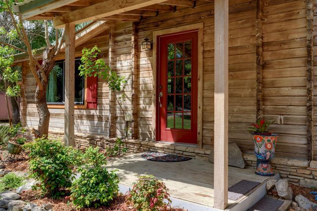 900 Box Canyon RD, Wimberley, TX 78676