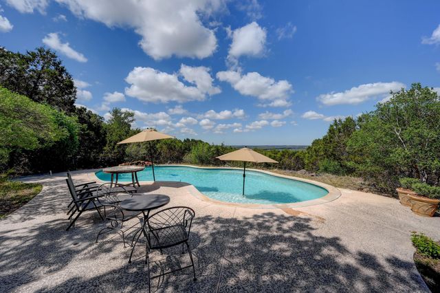 900 Box Canyon RD, Wimberley, TX 78676