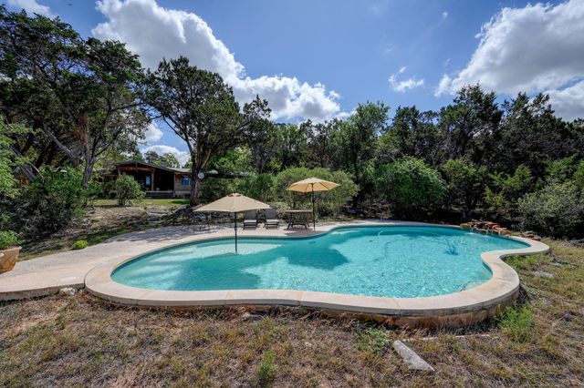 900 Box Canyon RD, Wimberley, TX 78676