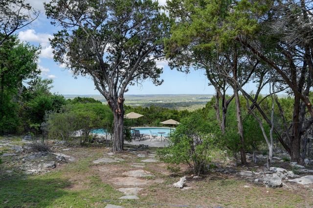 900 Box Canyon RD, Wimberley, TX 78676