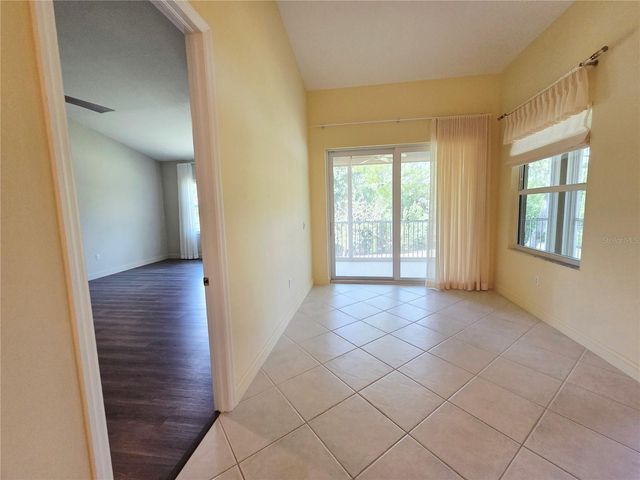 6775 HUNTINGTON LAKES CIRCLE 202, Naples, FL 34119