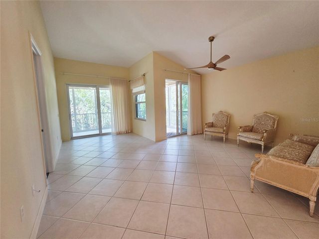 6775 HUNTINGTON LAKES CIRCLE 202, Naples, FL 34119