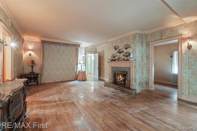 3065 Iroquois Street, Detroit, MI 48214