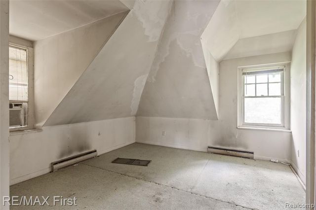 3065 Iroquois Street, Detroit, MI 48214