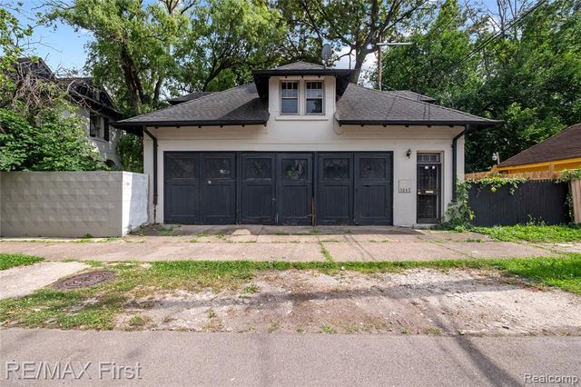 3065 Iroquois Street, Detroit, MI 48214
