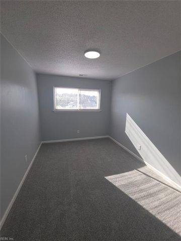 2517 King CT, Chesapeake, VA 23324