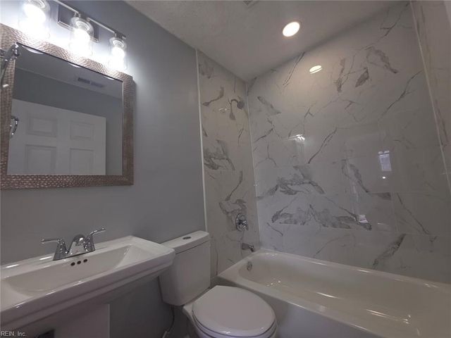 2517 King CT, Chesapeake, VA 23324