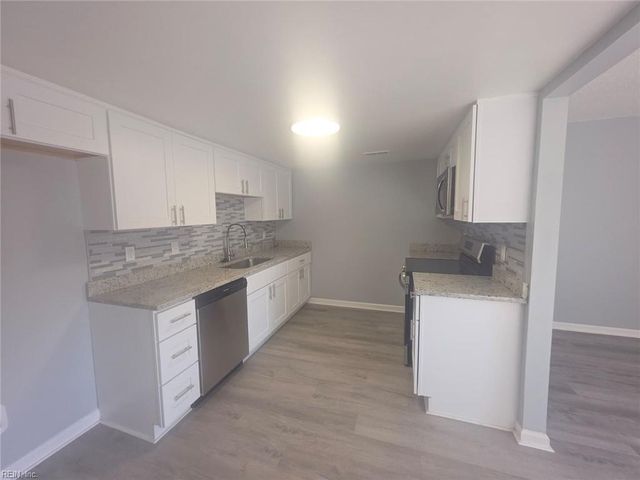 2517 King CT, Chesapeake, VA 23324