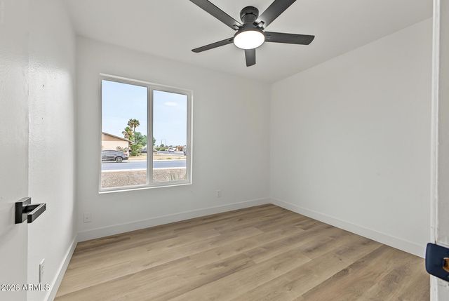 7034 W PALO VERDE Avenue, Peoria, AZ 85345
