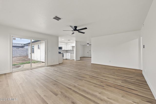 7034 W PALO VERDE Avenue, Peoria, AZ 85345