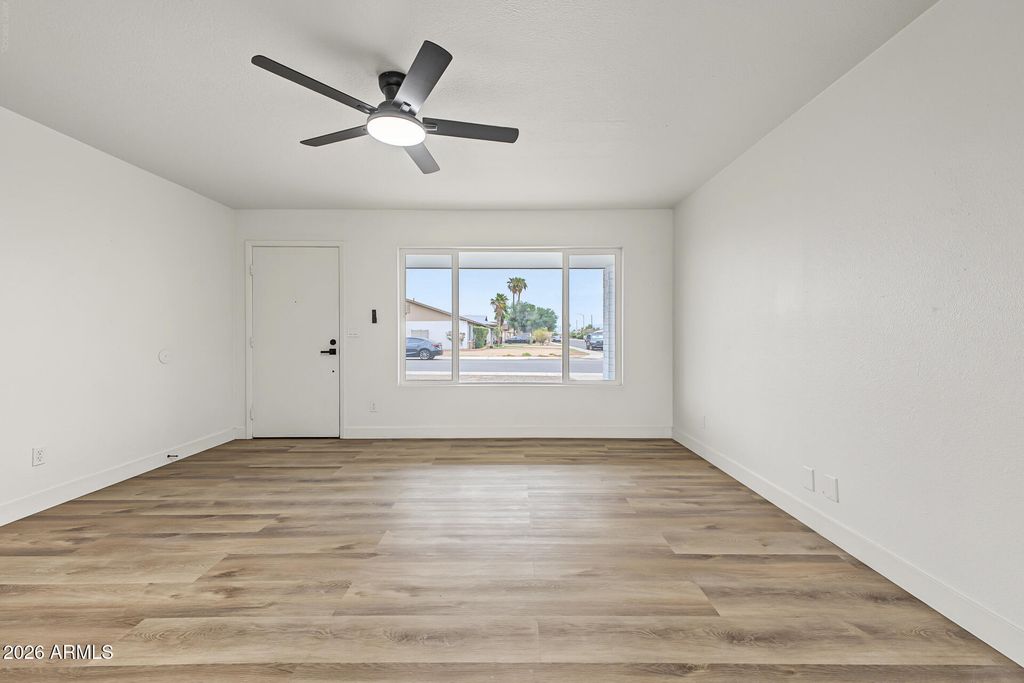 7034 W PALO VERDE Avenue, Peoria, AZ 85345 — photo 5