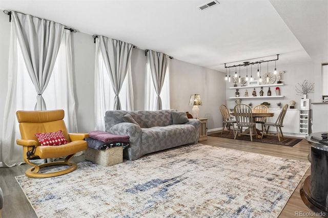 6475 S Dayton Street 106, Englewood, CO 80111