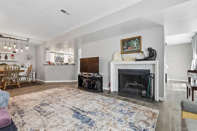 6475 S Dayton Street 106, Englewood, CO 80111