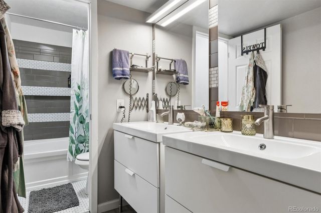 6475 S Dayton Street 106, Englewood, CO 80111