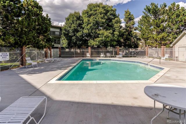 6475 S Dayton Street 106, Englewood, CO 80111