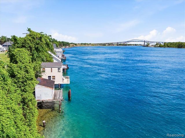 804 Merchant Street, Port Huron, MI 48060