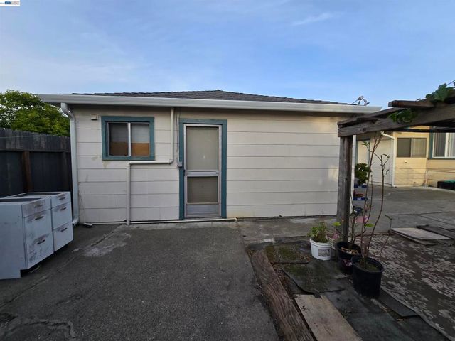 1636 Virginia St, San Leandro, CA 94577