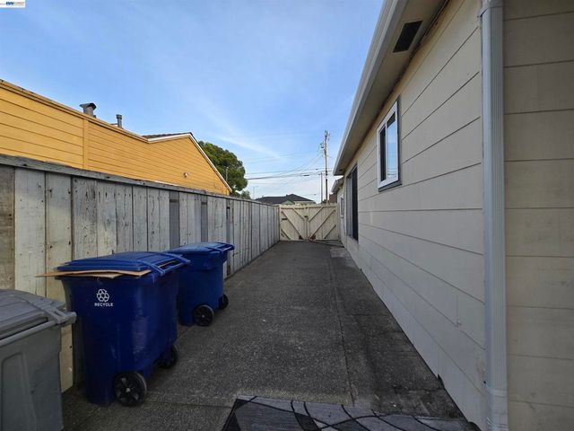 1636 Virginia St, San Leandro, CA 94577