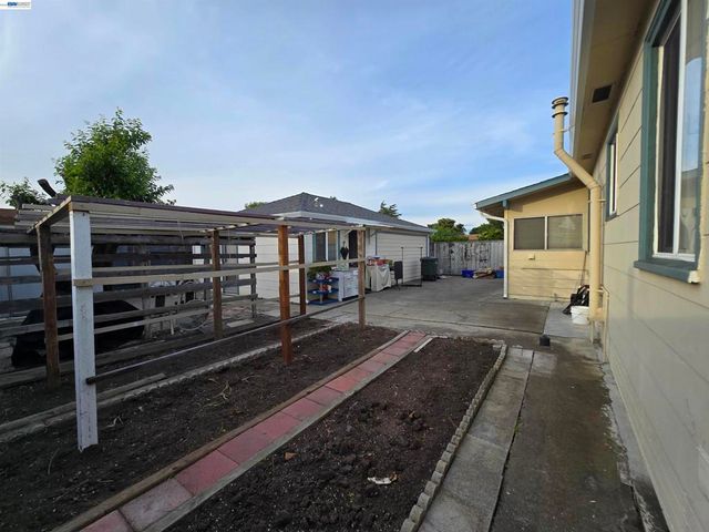 1636 Virginia St, San Leandro, CA 94577