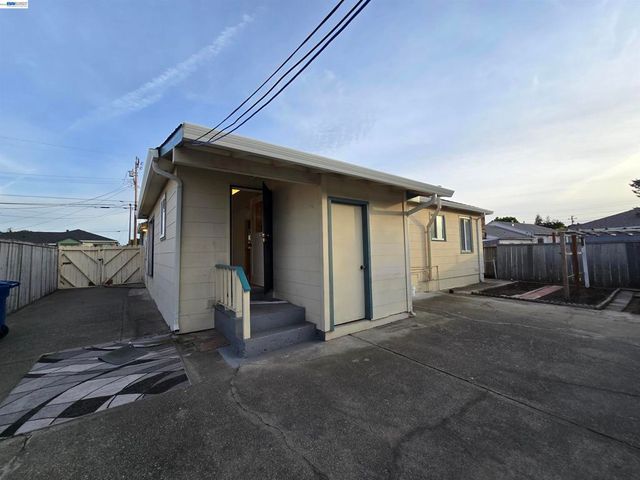 1636 Virginia St, San Leandro, CA 94577