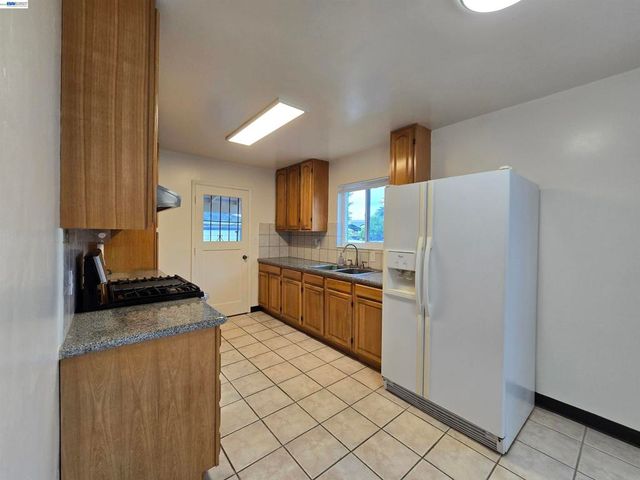 1636 Virginia St, San Leandro, CA 94577