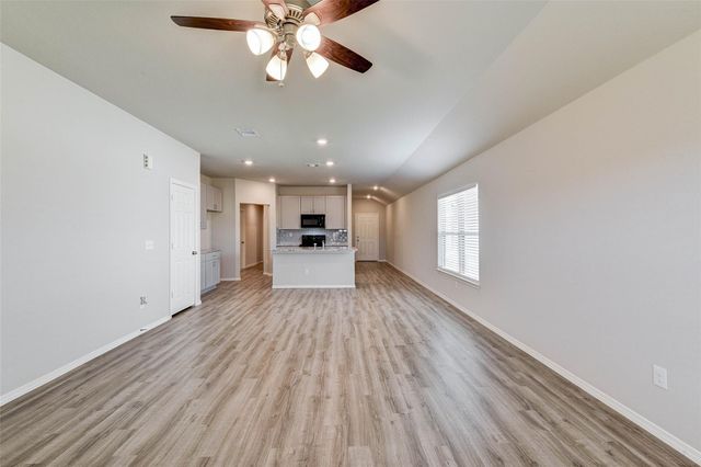 475 Dalloway Street, Montgomery, TX 77316