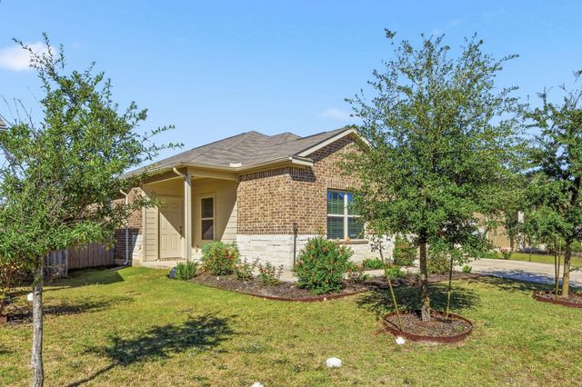 709 Carol DR, Hutto, TX 78634