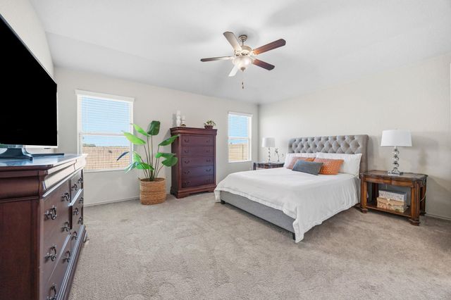 709 Carol DR, Hutto, TX 78634