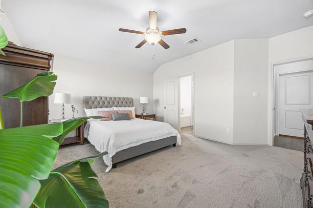 709 Carol DR, Hutto, TX 78634