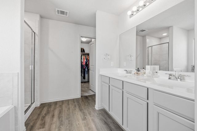 709 Carol DR, Hutto, TX 78634