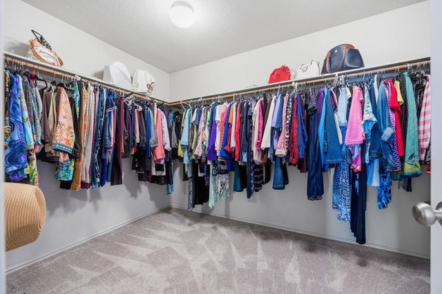 709 Carol DR, Hutto, TX 78634