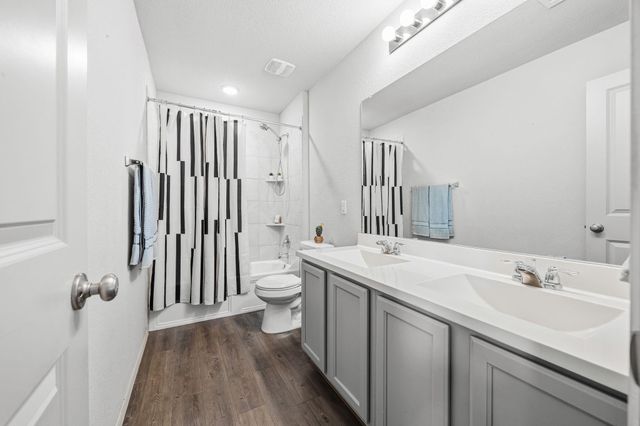 709 Carol DR, Hutto, TX 78634