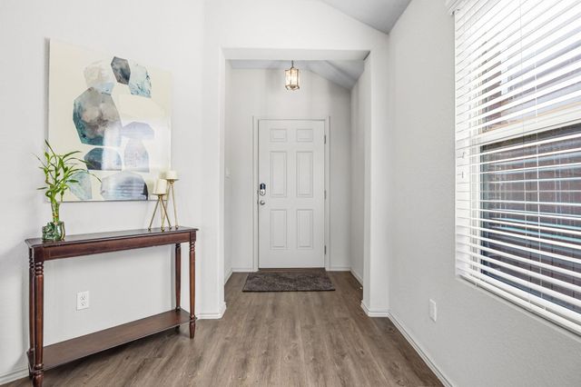 709 Carol DR, Hutto, TX 78634