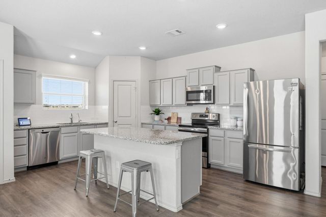 709 Carol DR, Hutto, TX 78634