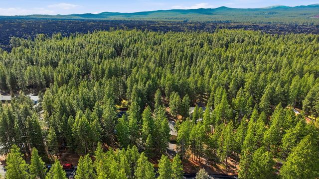 60095 Crater Road, Bend, OR 97702