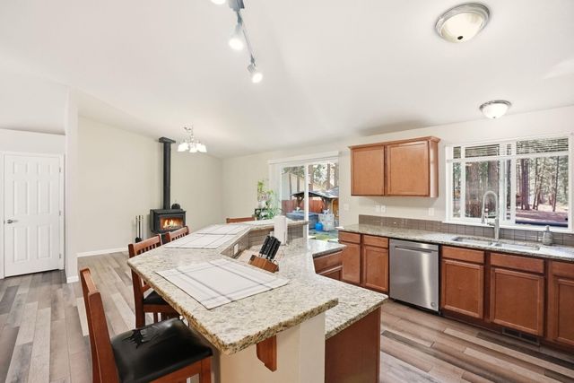 60095 Crater Road, Bend, OR 97702