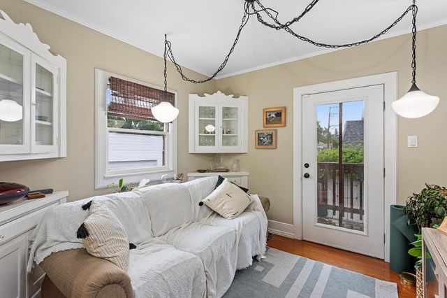 1917 26th St, Sacramento, CA 95816