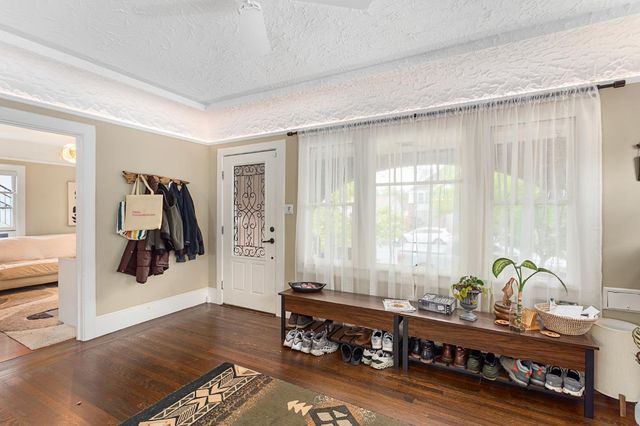 1917 26th St, Sacramento, CA 95816