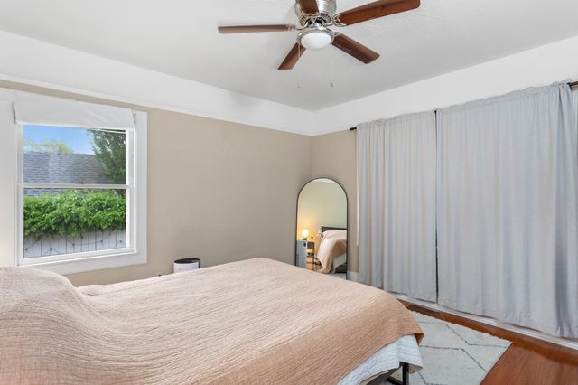 1917 26th St, Sacramento, CA 95816