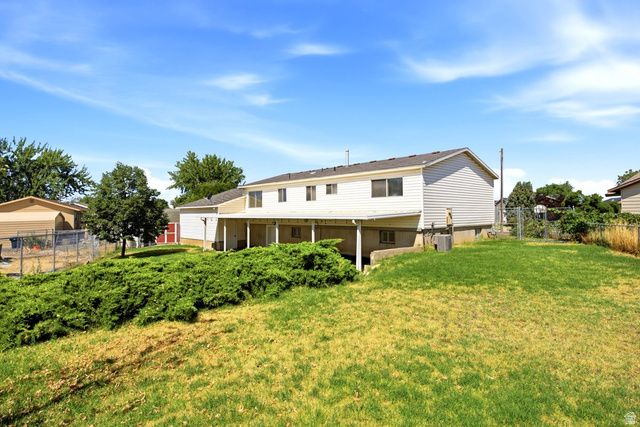 648 W 700 N, Clearfield, UT 84015